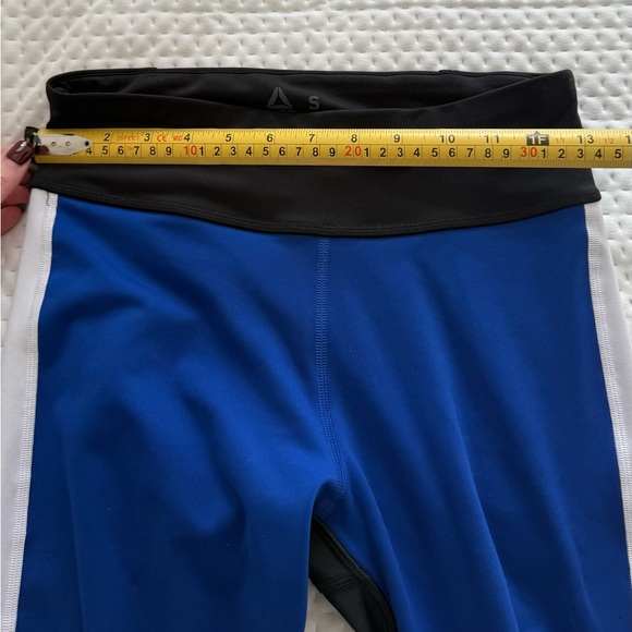 Reebok Women Royal Blue White and Black 3/4 Leggings for Training Gym Stretchy - Picture 8 of 10